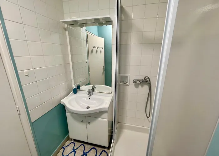 Apartment Agreable Proche Et Marche, Parking Inclus! - Fr-1-92-694